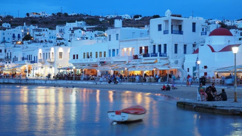 Εμείς και η Μύκονος