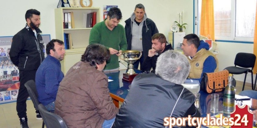 Η ΕΠΣ ΚΥΚΛΑΔΩΝ στο τραπέζι με πολλά θέματα