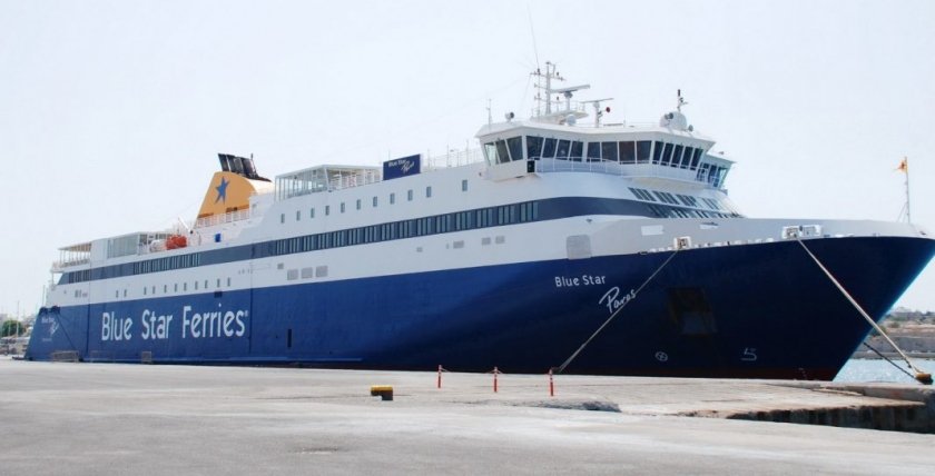 Καθυστερεί η επιστροφή του Blue Star Paros. Ποια πλοία θα εκτελούν δρομολόγια στη γραμμή Πειραιά – Σύρου – Τήνου – Μυκόνου