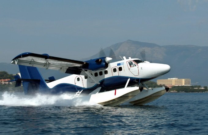 Γιατί καθυστερούν τα υδροπλάνα κι ενώ οι επενδυτές υπάρχουν