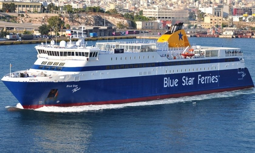 Έκτακτο δρομολόγιο του Blue Star Paros την Παρασκευή