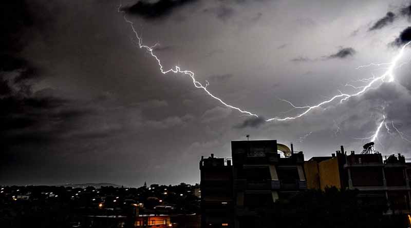 Καιρός: Προσοχή! Έντονα φαινόμενα θα «χτυπήσουν» τη χώρα