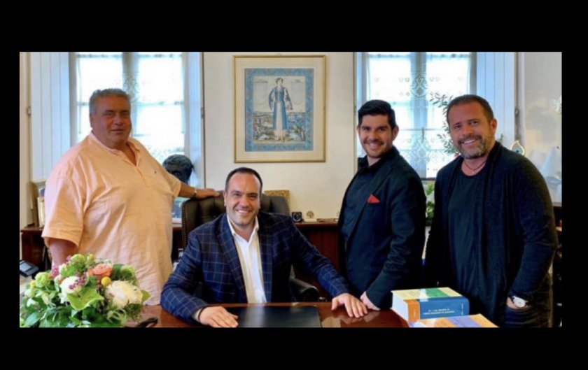Η πιο δυνατή ομάδα με τους «τρεις σωματοφύλακες»του Κουκά