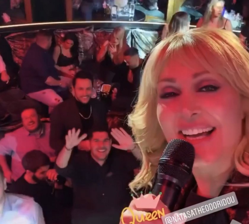 Η απίστευτη αφιέρωση της Θεοδωρίδου στον Μιλτιάδη Ατζαμόγλου