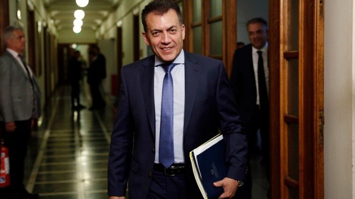 Γ. Βρούτσης: “Η ανεργία αποκλιμακώνεται και η απασχόληση αυξάνεται”