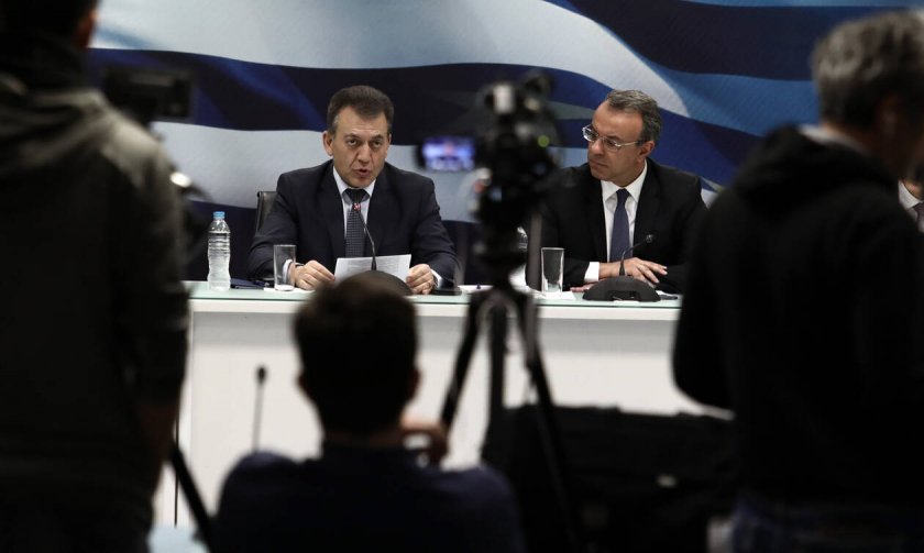 Τα μέτρα για ελεύθερους επαγγελματίες και ανέργους-Ποιοι πρέπει να κάνουν αίτηση μέχρι αύριο