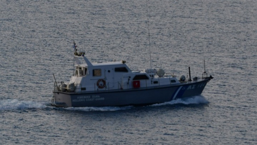 Εντοπίστηκε πτώμα με σακούλα στο κεφάλι στην παραλία