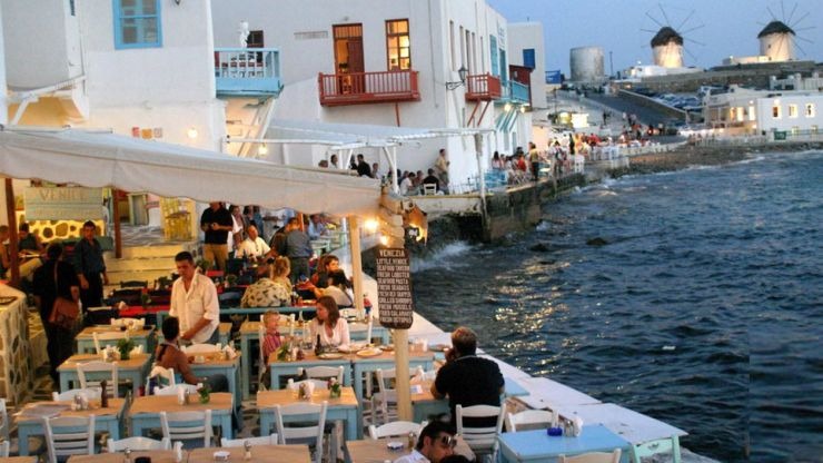 Πότε και πώς θα χαλαρώσουν τα μέτρα για τα καταστήματα &#8211; Όλα τα σενάρια