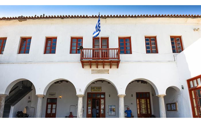 Κοντά στις πενήντα χιλιάδες ευρώ η έκτακτη επιχορήγηση στο Δήμου Μυκόνου