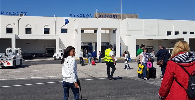 Επτά χιλιάδες τουρίστες από ογδόντα πτήσεις τον Οκτώβριο στη Μύκονο
