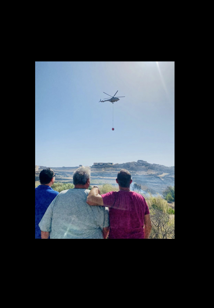 Στη φωτιά Δήμαρχος-Αλεκάρας και Καριώτης από την πρώτη στιγμή