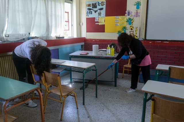 22 σχολικές καθαρίστριες θα προσλάβει ο Δήμος Μυκόνου