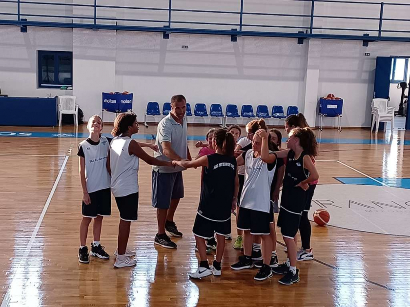 Ξεκίνησαν οι κορασίδες του ΑΟ Μυκόνου
