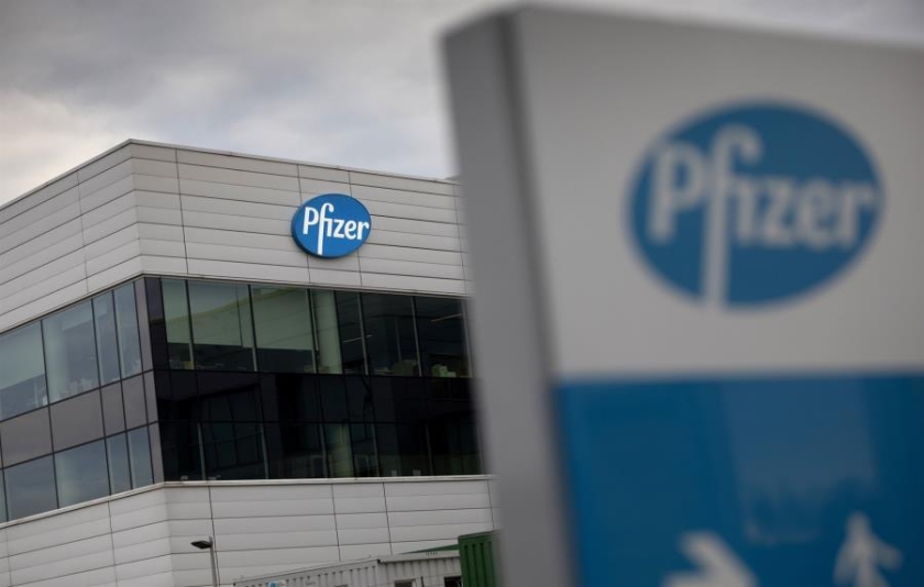Η Pfizer ετοιμάζει αντικορονοϊκό χάπι 2 σε 1