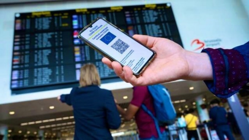 Τέλος σε πιστοποιητικά εμβολιασμού και καραντίνα στην Μεγάλη Βρετανία