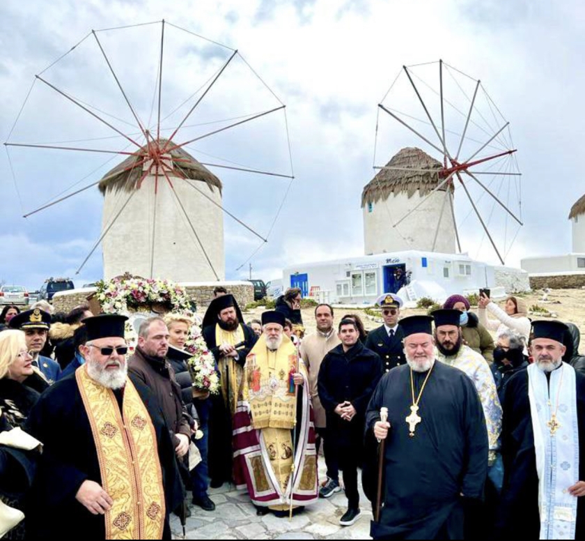 Με κατάνυξη και μεγαλοπρέπεια η κάθοδος  της Παναγιάς της Τουρλιανής