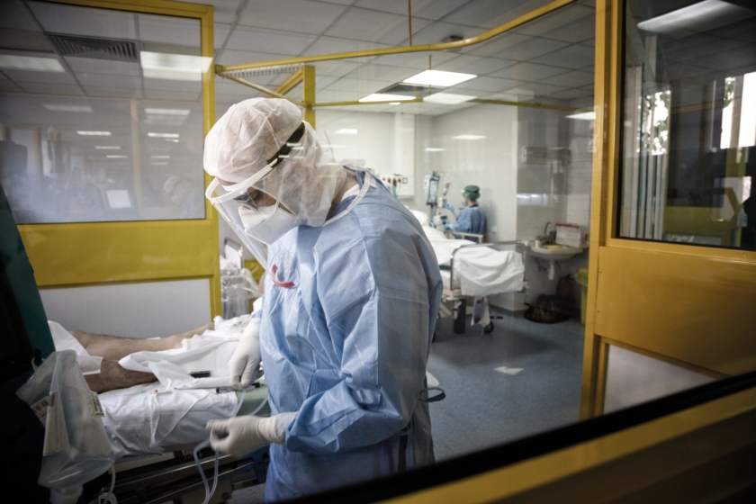 «Ψηλά» στις Κυκλάδες τα κρούσματα, «χαμηλά» στη Μύκονο