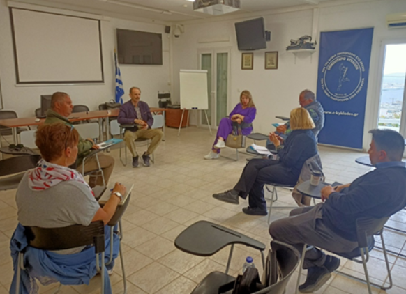 Μια εποικοδομητική συνάντηση στην Μύκονο για την επόμενη μέρα των επιχειρήσεων του νησιού