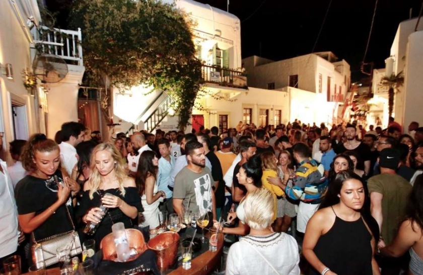 «Σαφάρι» από την Οικονομική Αστυνομία στη Μύκονο