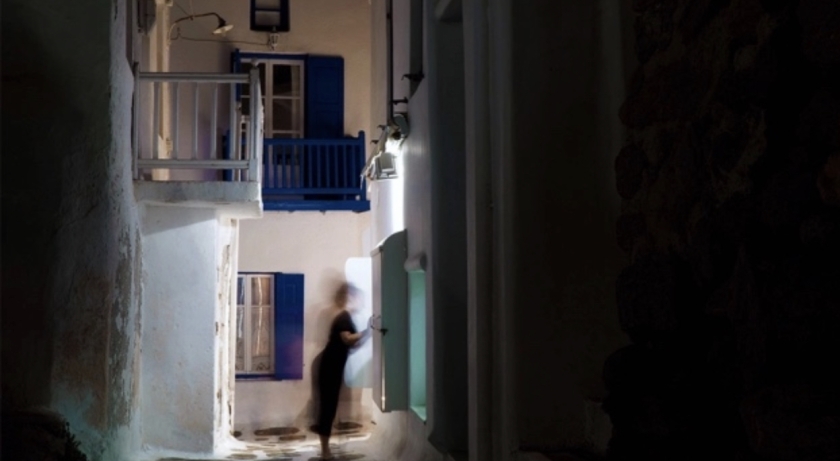 Ο 17χρονος χτύπησε τη μητέρα του στα Ματογιάννια γιατί συνευρέθηκε ερωτικά με συμμαθητή του, λέει μάρτυρας