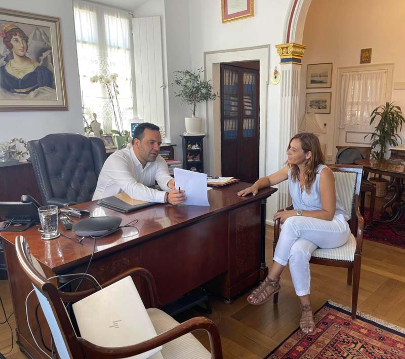 «Η Μύκονος έχει πετύχει ένα τουριστικό θαύμα, μπράβο υπερδραστήριε δήμαρχε»