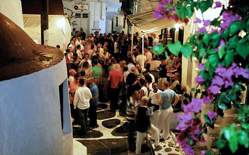 Το ρεκόρ που έρχεται στην τουριστική κίνηση και οι δύο αστερίσκοι – Τι θα κρίνει τη φετινή περίοδο