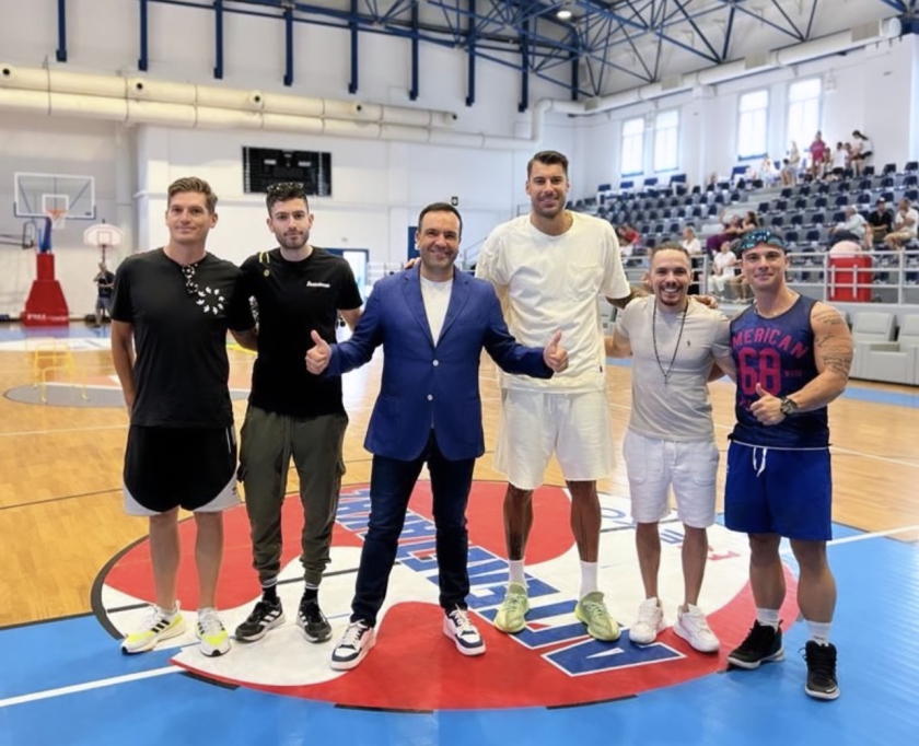 Λάμψη αστέρων στην Μύκονο σε μια ιδιαίτερη συνάντηση των κορυφαίων