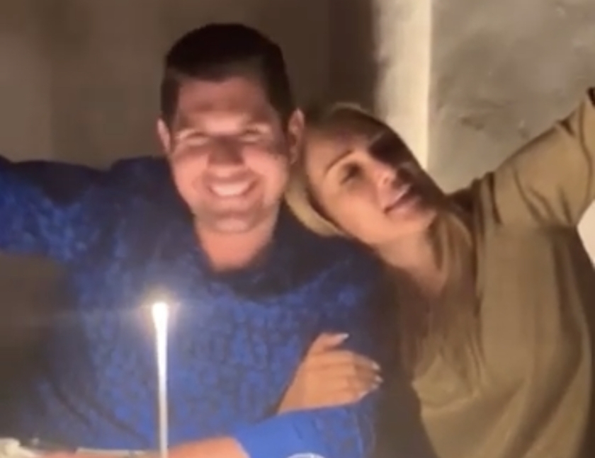 «Όλα στον αέρα Χαρτοπόλεμος…»