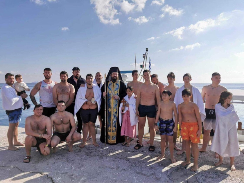 Ο αγιασμός των υδάτων στον Καλαφάτη(Video)