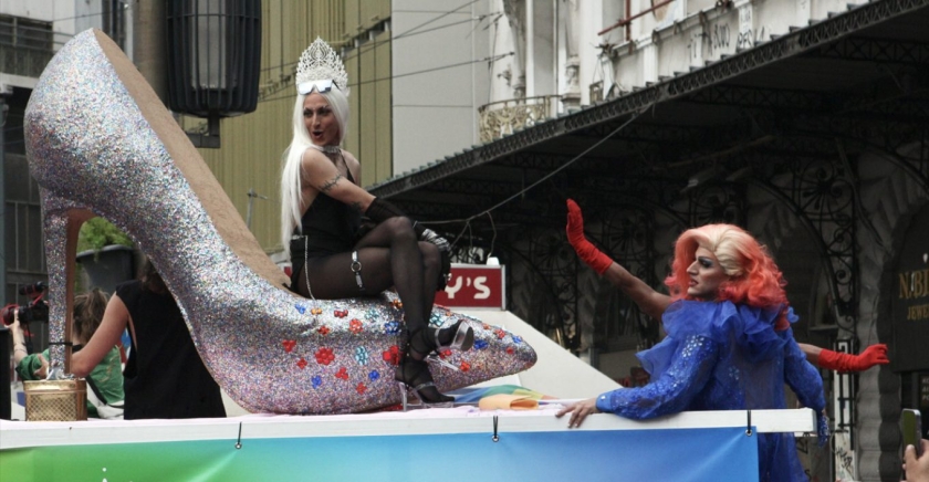 Athens Pride 2023: Πολύχρωμη παρέλαση με τεράστια συμμετοχή