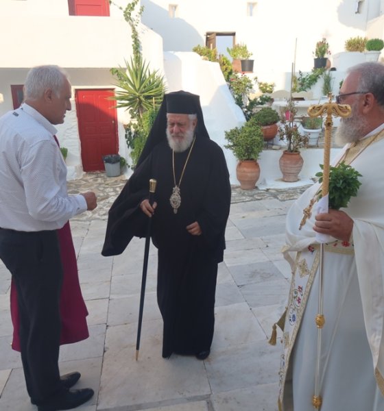 Στην Ιερά Μονή Παλαιοκάστρου της Άνω Μεράς Μυκόνου, ιερούργησε σήμερα ο Σεβασμιώτατος κ. Δωρόθεος Β’