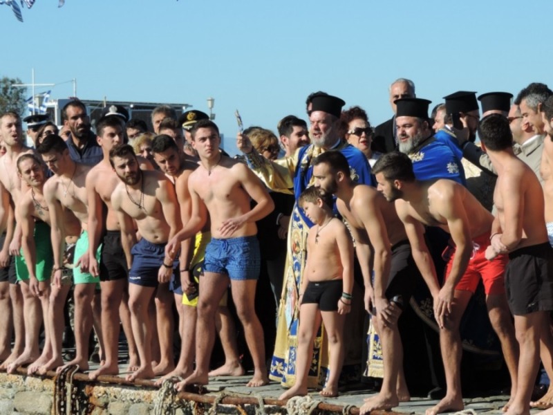 Με ανοιξιάτικο καιρό Πρωτοχρονιά και Θεοφάνεια στη Μύκονο