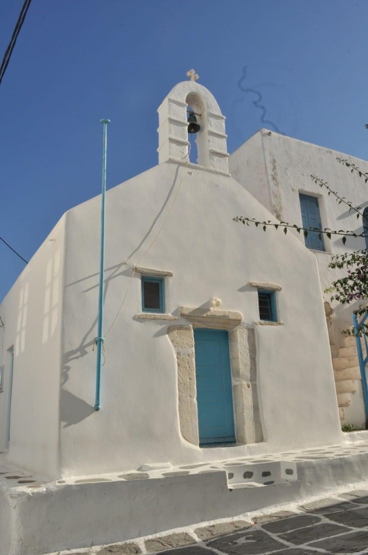 Πρόγραμμα Ιερών Ακολουθιών στο Παρεκκλήσιο του Αγίου Ευθυμίου του Μεγάλου, στην Χώρα της Μυκόνου.