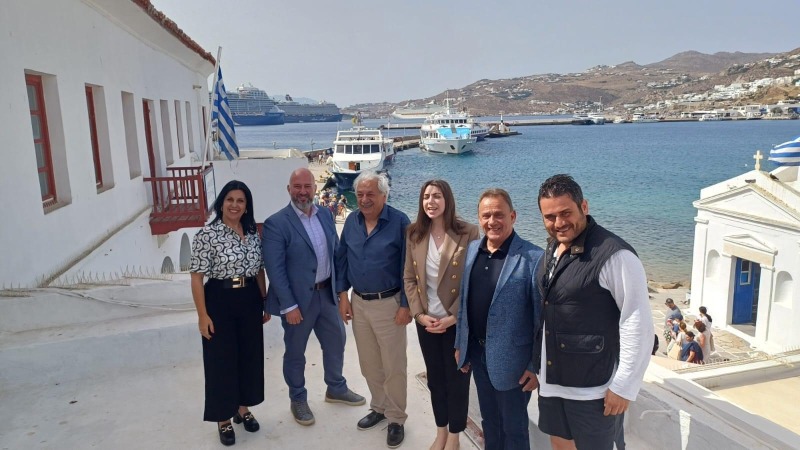 Συνάντηση εργασίας με μέλη της Διεθνούς κρουαζιέρας για τον δήμαρχο Χ.Βερώνη