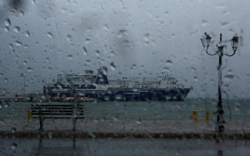 Βροχές και καταιγίδες μέχρι την Τετάρτη που θα πλήξουν και τις Κυκλάδες