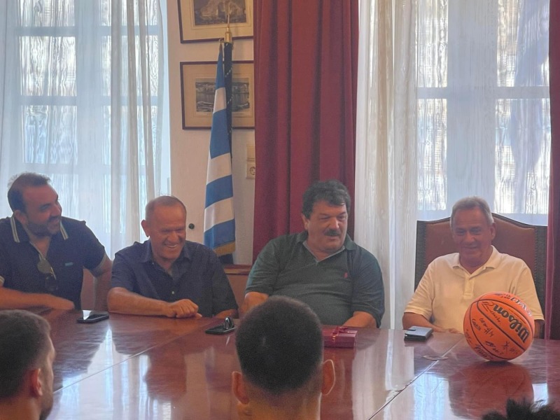 Τα θερμά ευχαριστώ του ΑΟ ΜΥΚΟΝΟΥ στο δήμαρχο Χ.Βερώνη