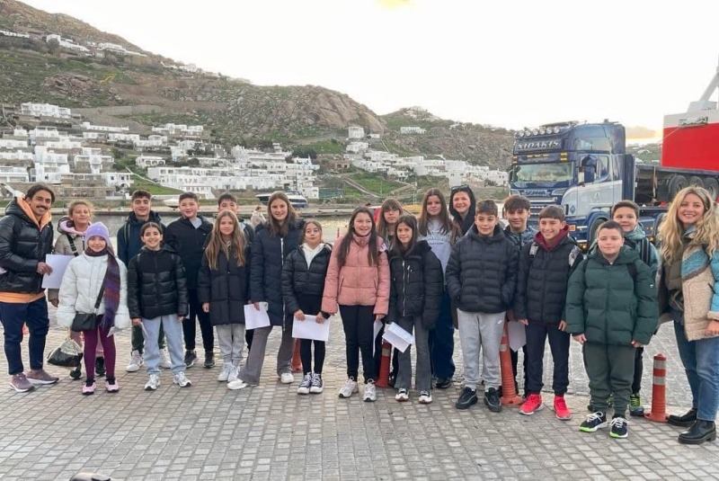 Η ΣΤ τάξη του 2ου Δημοτικού σχολείου Μυκόνου στη Βουλή!!