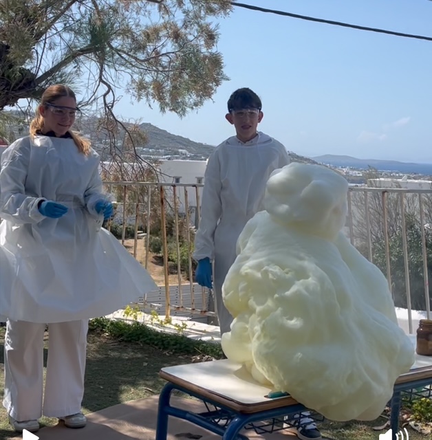 Χάλκινο μετάλλιο για τους μαθητές και τις μαθήτριες του γυμνασίου Μυκόνου σε πανελλήνιο διαγωνισμό