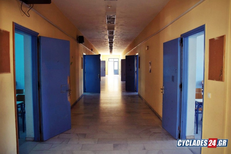 ΥΠΕΣ: Μισό εκατομμύριο στους Δήμους των Κυκλάδων για επισκευή και συντήρηση σχολικών κτιρίων